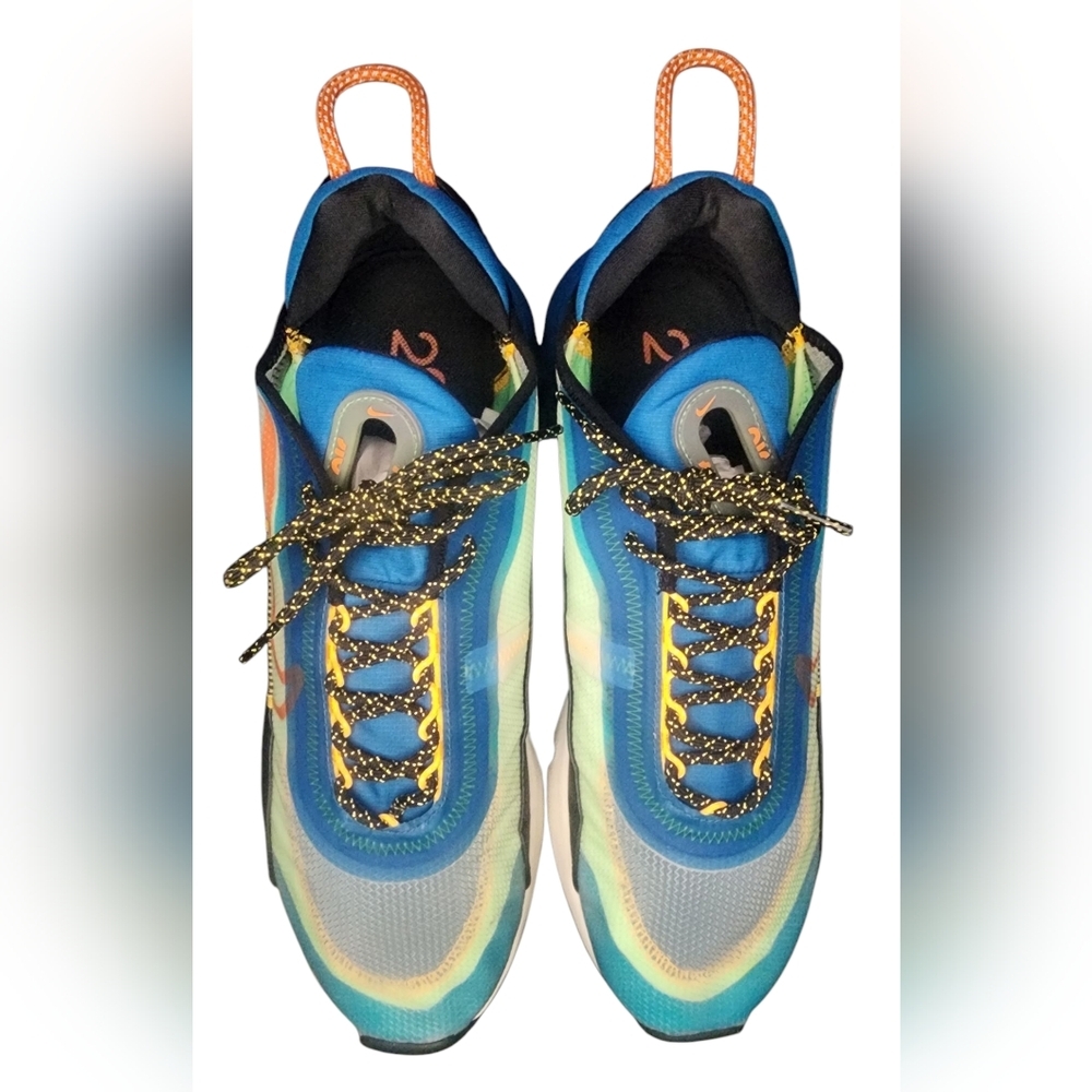2020 Air Max 2090 'Green Abyss', Mens 12 - Picture 4 of 8